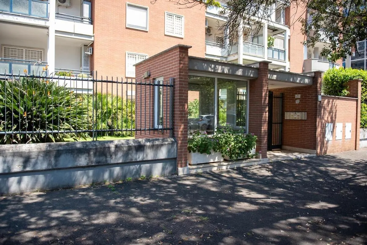 Life Home - New Apartment Eur Torrino Rome