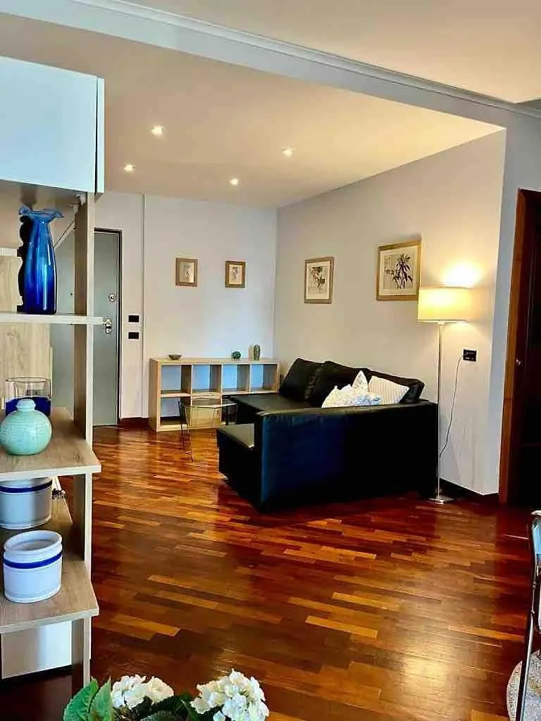 Life Home - New Apartment Eur Torrino Rome