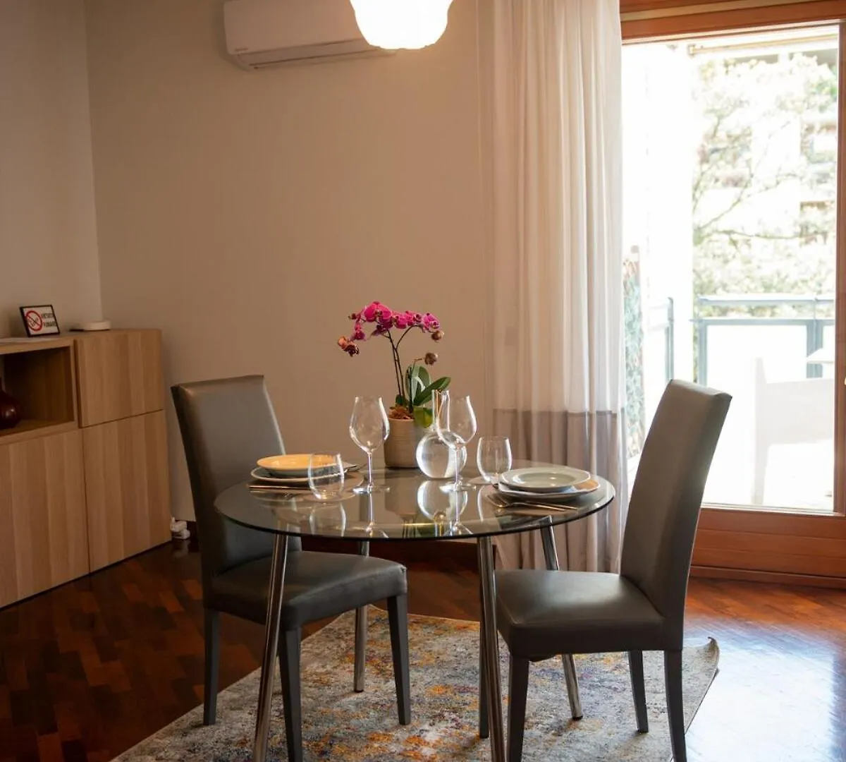Life Home - New Apartment Eur Torrino Rome